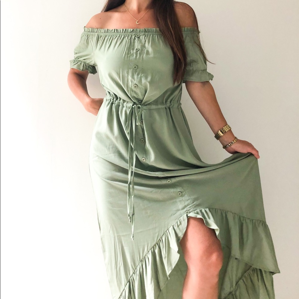 Off the shoulder high-low dress